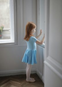 child custody attorney reviewing parenting plan violation